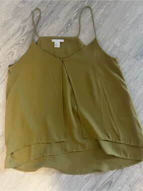 H&M Olive Green Sleeveless Keyhole Shift Top